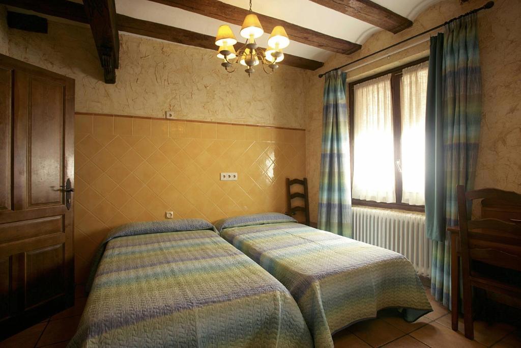 Hotel Rural Bidean Пуэнте-ла-Рейна Номер фото